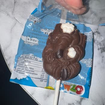 Satın Alınan Çikolatanın İçinden Kurtçuk Çıkması Nedeniyle Sağlık Ve Güven Sorunu