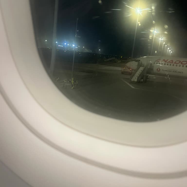 AJet Malatya Uçuşunda Uzun Süre Bilgilendirmesiz Bekletilme Ve Mağduriyet