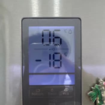 Buzdolabı Ekranındaki LED Işık Sürekli Yanıyor, Çözüm Bulamıyorum