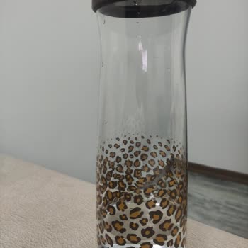 Silikon Kapaklı Sürahiden Gelen Yoğun Koku Ve Tat Sağlık Riski Yaratıyor