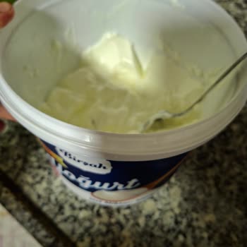 Yoğurt İçinde Kıl Ve Topaklı Yabancı Maddeyle Karşılaştım Hijyen Endişesi Yaşadım