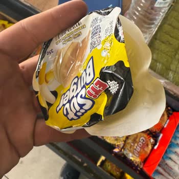 Son Kullanma Tarihi Geçmemiş Eti Sütlü Burger Küflü Çıktı, İade Kabul Edilmedi