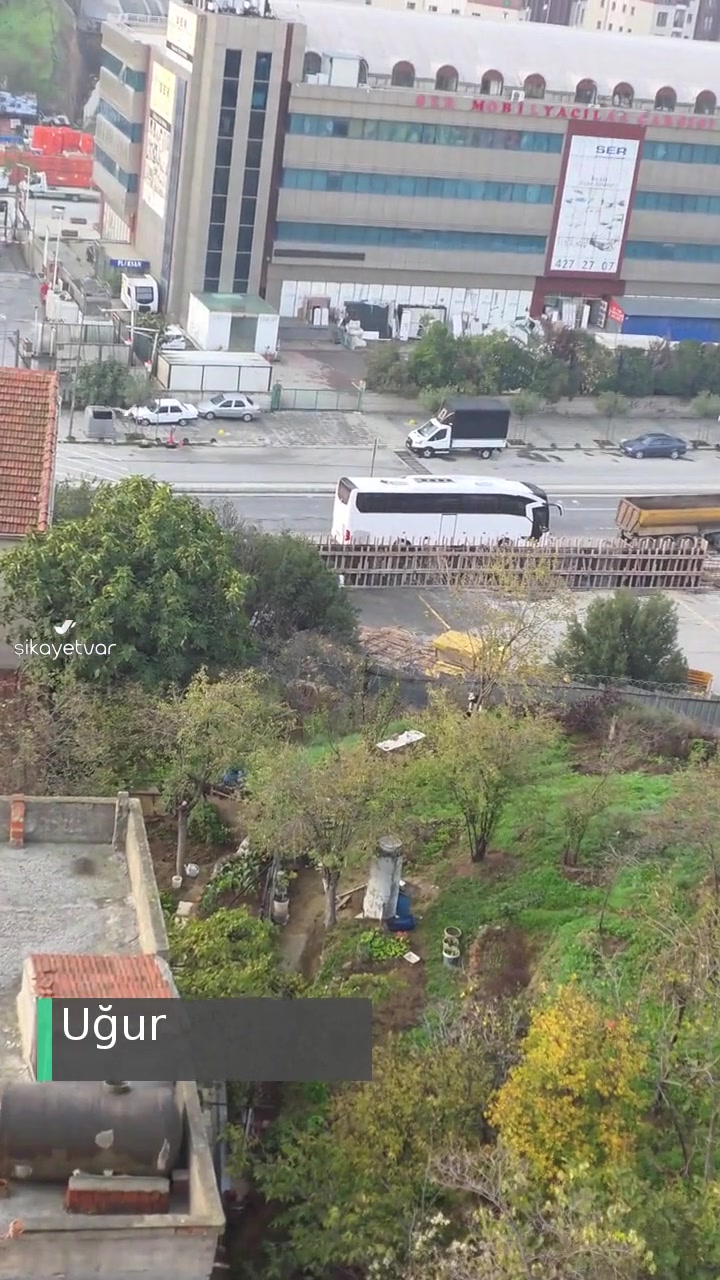 Eyüpsultan Belediyesi Pazar Sabahı (07.00) İnşaat Yapıyor videonun kapak resmi