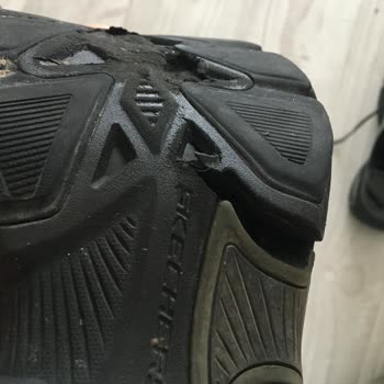 Skechers Air Ventura Cataclysm Soles Cracked After 4 Months