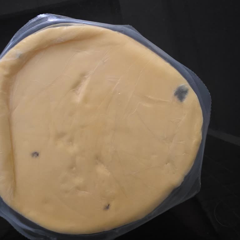 Küflü Tereyağı İçin İade Talebim Reddedildi, Mağdur Edildim