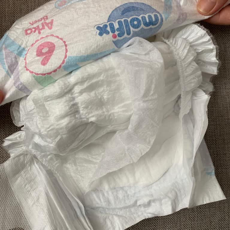 Molfix 6 Numara Bebek Bezinde Sürekli Sızdırma Ve Yırtılma Sorunu