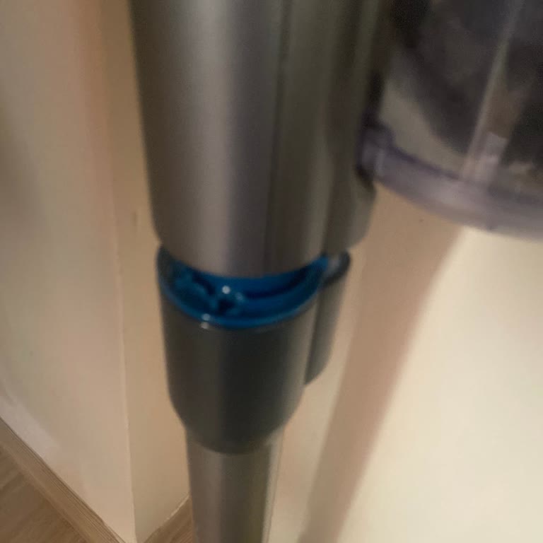 Philips Dikey Süpürgede Garanti Kapsamındaki Boru Kırılması Sorunu