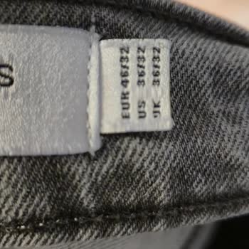 İlk Yıkamada Pantolonda Beyaz Çizgiler Oluştu, Değişim Talep Ediyorum