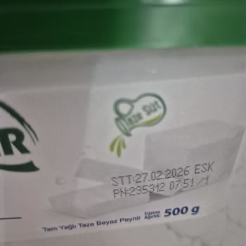 Taze Alınan Pınar Süzme Peynir Küflü Ve Bozuk Çıktı, Müşteri Hizmetlerine Ulaşılamıyor