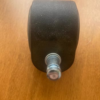 IKEA Ofis Koltuğu İçin Yedek Tekerlek Desteği Eksikliği Ve Mağduriyet