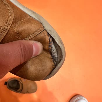 Satın Aldığım Ayakkabı Kısa Sürede Yırtıldı, Tadilat Çözüm Olmadı