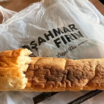 Tarım Ve Orman Bakanlığı Ekmekten Sigara İzmariti Çıktı: Sağlığımız Tehlikede!