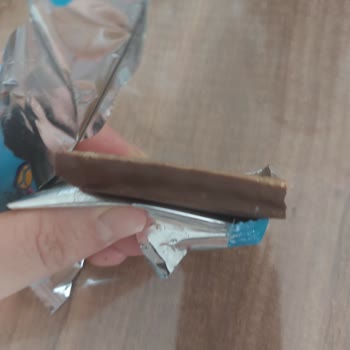 Sağlığı Tehdit Eden Bozuk Ve Yanlış Ambalajlı Protein Barlar