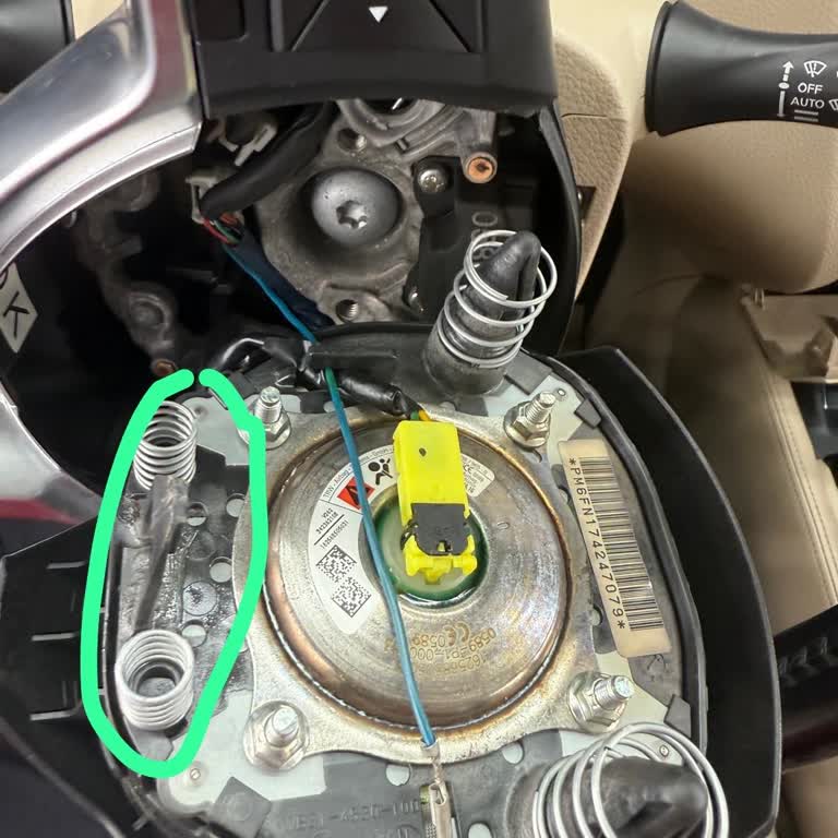 Ekspertiz Sırasında Aracıma Zarar Verildi Ve Mağdur Edildim