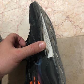 Az Kullanılmış Ayakkabının Tabanında Erken Açılma Mağduriyeti