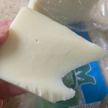 Kaşar Peynirinin İçinden Kıl Çıkması Ve Şok Marketler’den Çözüm Talebi