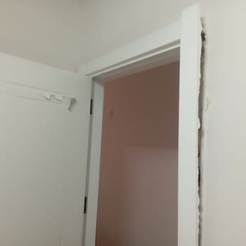 Kapıların Arızaları Ve Firmanın İlgisizliği Mağduriyet Yaratıyor