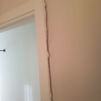 Kapıların Arızaları Ve Firmanın İlgisizliği Mağduriyet Yaratıyor