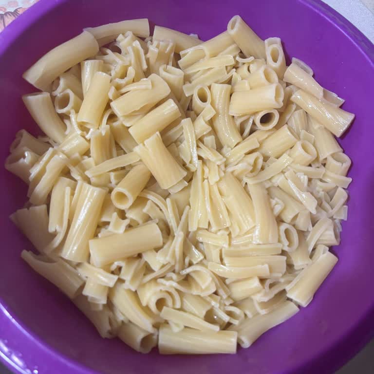 Tavsiye Edilen Tüketim Tarihi Geçmemiş Makarnanın Bayat Ve Kalitesiz Çıkması