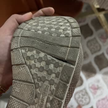 Ayakkabıda Açılma Ve Koku Sorunu Göz Ardı Edildi