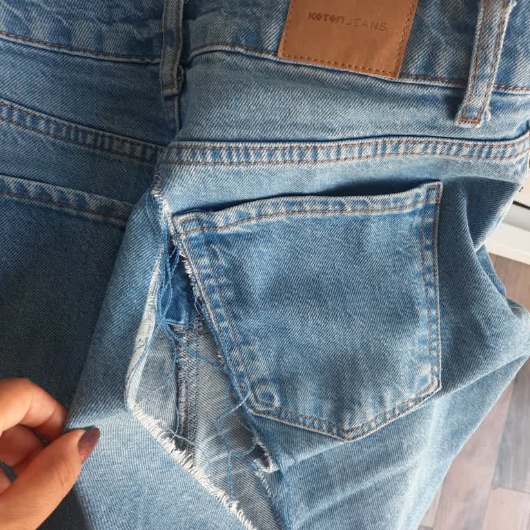 Kısa Sürede Yırtılan Jean Ve Kumaş Kalitesi Sorunu