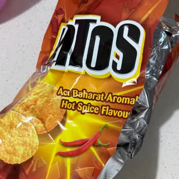 Patos Acılı Cipsin İçinden Çıkan Siyah Maddeyle Yaşadığım Şok