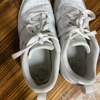 FLOdan Alınan Nike Ayakkabının Topuğu Çöktü Mağaza Çözüm Sunmuyor