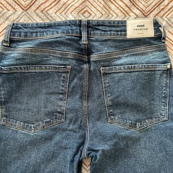 Mavi Jean Pantolonun Rengi Soldu, Fermuarı Sürekli Açılıyor, Talebim Reddedildi