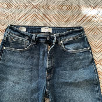 Mavi Jean Pantolonun Rengi Soldu, Fermuarı Sürekli Açılıyor, Talebim Reddedildi