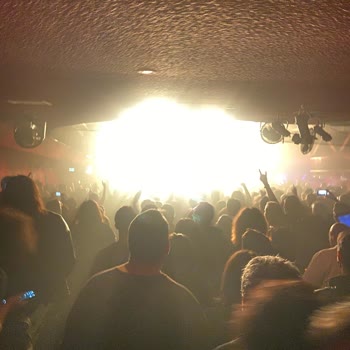 Jolly Joker Ankara'da Sahne Önü ve Normal Bilet Ayrımı Sorunu