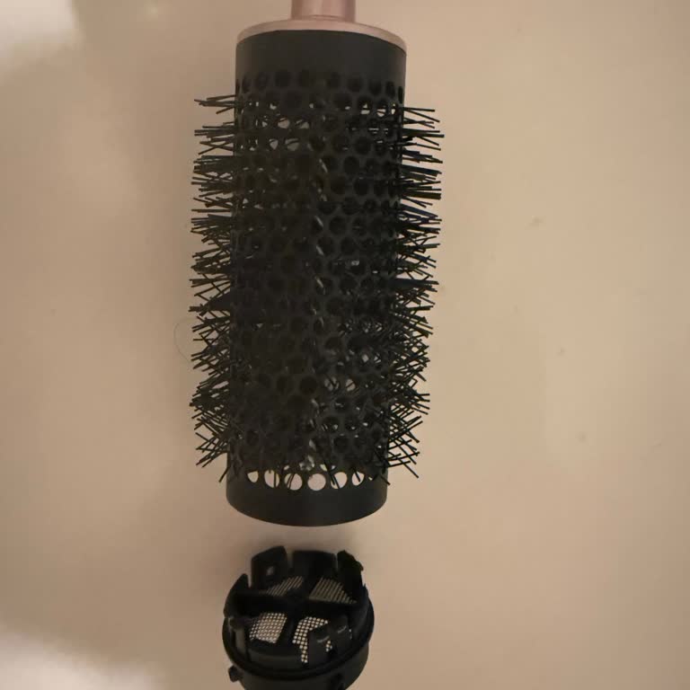 Dyson Airwrap Hacimlendirici Başlık Sürekli Çıkıyor, Verimli Kullanım Engelleniyor