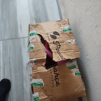 Kargo Apartman Boşluğuna Bırakıldı, Ürün Eksik Çıktı