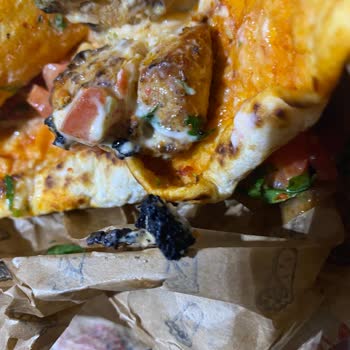 Dürümle Yanmış Tavuk Dürüm ve Kalite Sorunu Nedeniyle Ücret İadesi Talebim