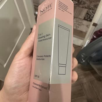 Aldığım Kozmetik Ürün Cildimde Alerjik Reaksiyona Sebep Oldu, Ücret İadesi Talep Ediyorum