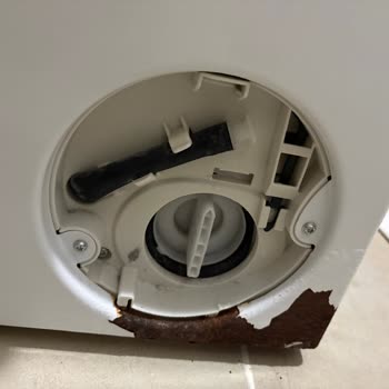 Bosch Çamaşır Makinesinde Erken Paslanma Ve Mağduriyet