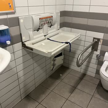 Beylikdüzü Beykent Opet Kadın Tuvaletinde Hijyen Ve Bakım Sorunu Çözülmüyor