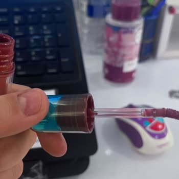 Nyx Hydrating Gloss Serum Kapak Sızıntısı Ve Kullanım Sorunu