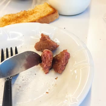 Köfteci Yusuf Avanos Şubesi'nde Hijyen Ve Servis Sorunları