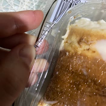 Paketli Tatlıda Kıl Çıkması Nedeniyle Hijyen Sorunu Ve Mağduriyet