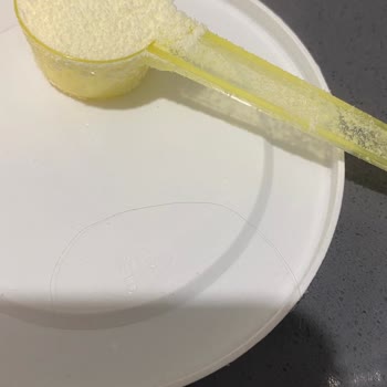 Bebek Mamasında Hijyen Skandalı: Aptamil'den Saç Çıktı!