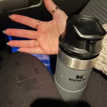 Stanley Termosum Sıcak Tutmuyor Ve Kapağından Su Sızıyor