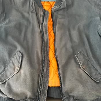 Kısa Sürede Deforme Olan Ceketlerime Çözüm Sunulmadı, Mağduriyetim Giderilmiyor