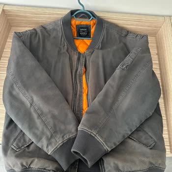 Kısa Sürede Deforme Olan Ceketlerime Çözüm Sunulmadı, Mağduriyetim Giderilmiyor