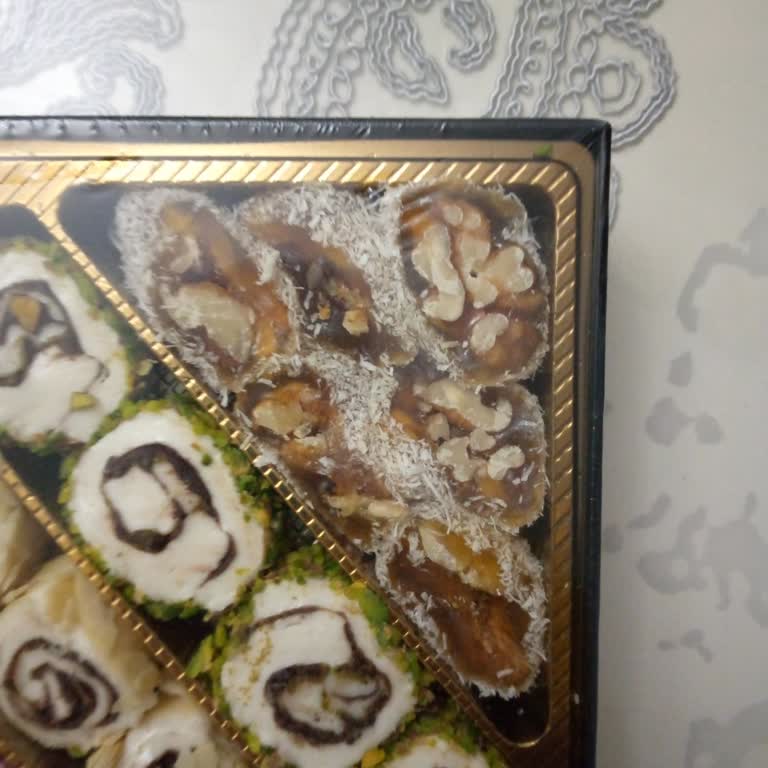 Tuğba Kuruyemiş Aldığım Lokumda Böcek Çıkması Ve Yetersiz Çözüm