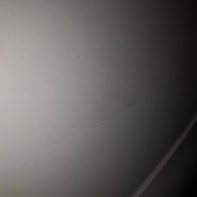 İETT Otobüsünün Açılan Motor Kapağı Nedeniyle Aracımda Oluşan Maddi Hasar Ve Şoförün Durmaması