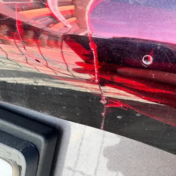 Garanti Kapsamındaki Arka Stop Lambası İçin Yüksek Ücret Talebi Ve Çözüm Sunulmaması