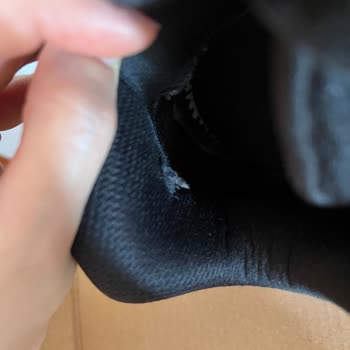 FLO Ayakkabı Yeni Aldığım Ayakkabının İç Kısmı Kısa Sürede Yırtıldı Mağaza Çözüm Sunmadı