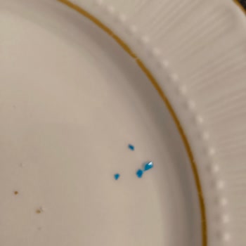 Namet Hindi Salamda Mavi Plastik Parça Ve Süreklilik Gösteren Hijyen Sorunu!