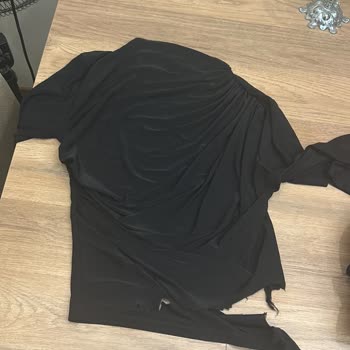 İlk Yıkamada Parçalanan Bluz İçin Ücret İadesi Talebim Reddedildi