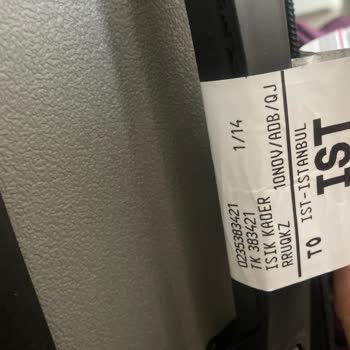 Valizim Uçuş Sonrası Kırıldı, Mağduriyetimin Giderilmesini İstiyorum